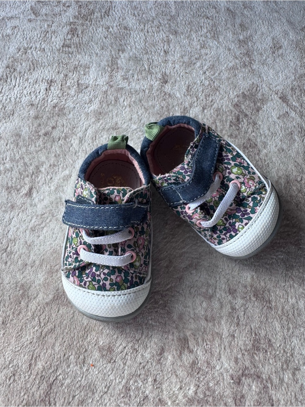 See Kai Run Stevie First Walker Infant Girl Shoes Size 3 Floral